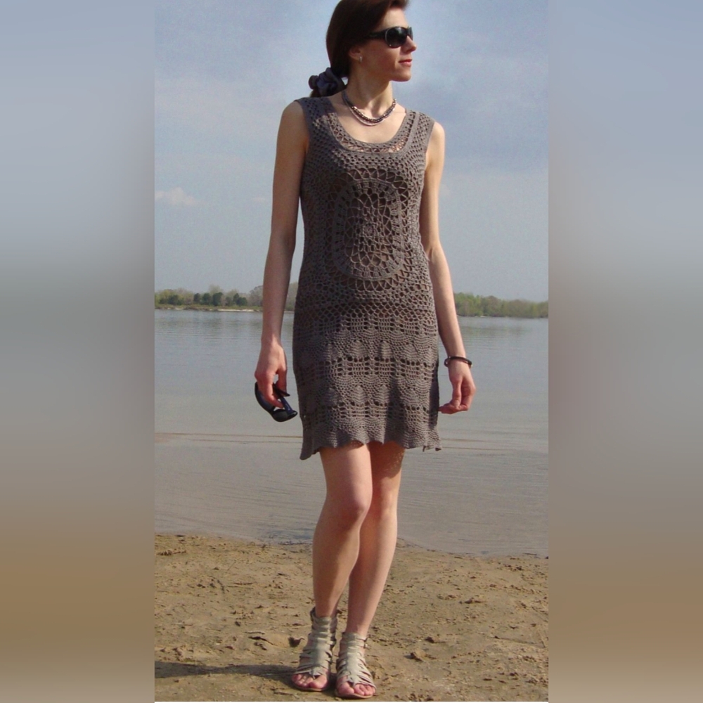 FEELINGS* beaded sleeveless v neck body con chocolate brown crocheted dress XL